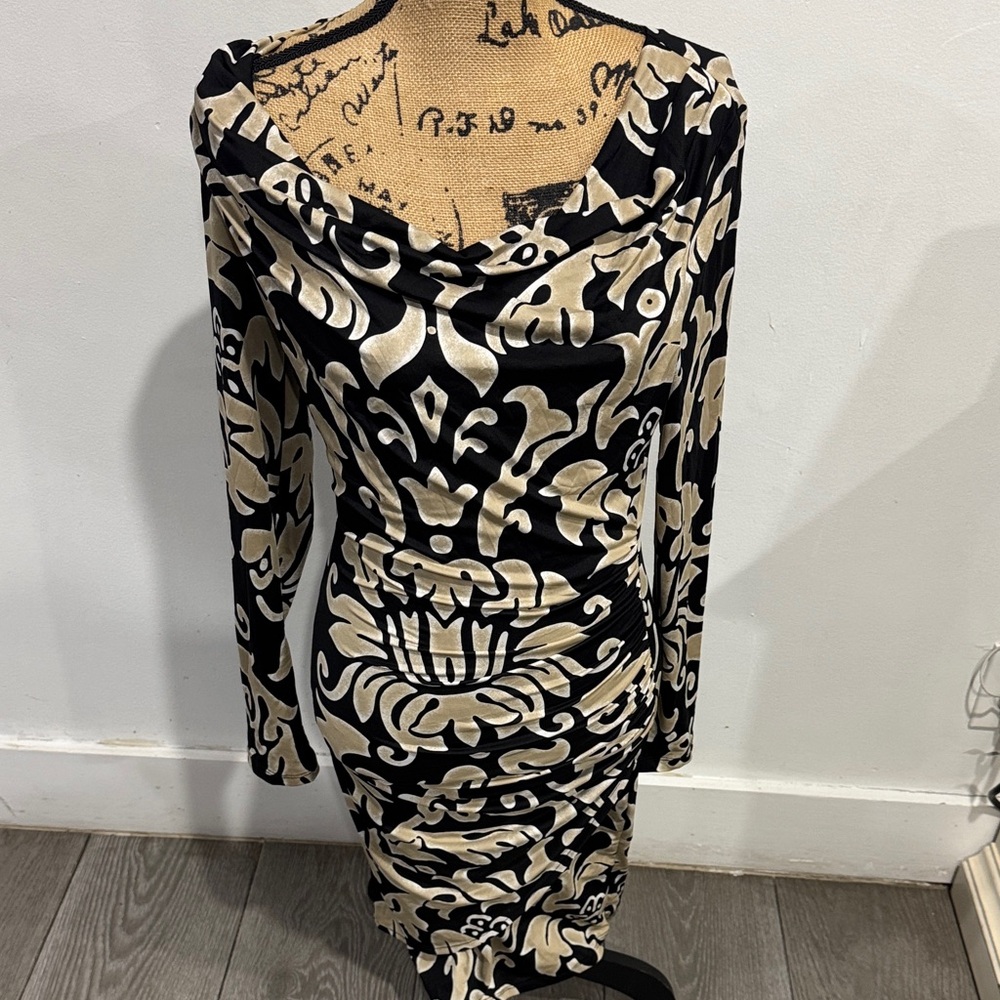 INC International Concepts Black and Cream Long Sleeve Dress